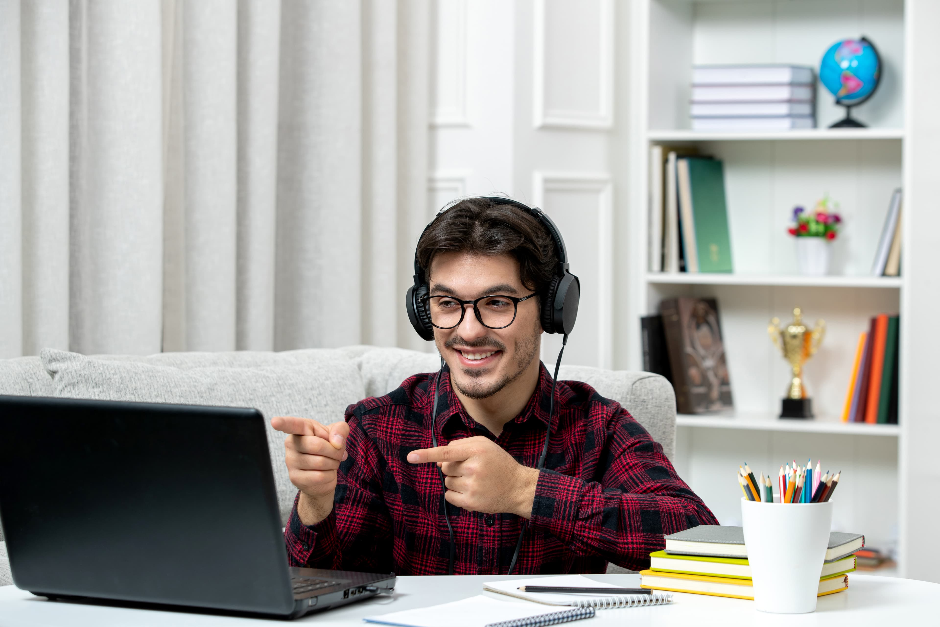 Online academy learner using digital courses